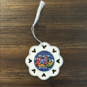 Disneyland Resort 2009 Ceramic Snowflake Ornament